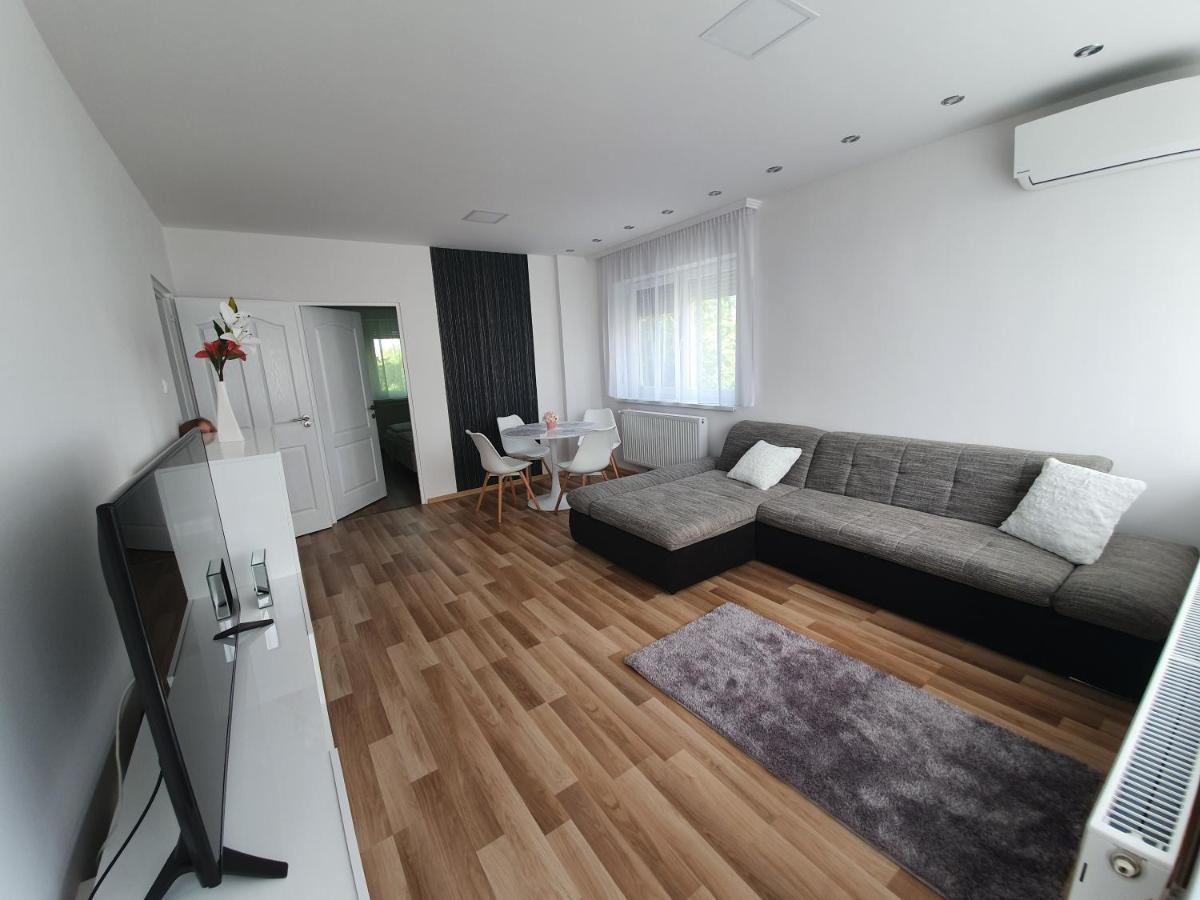 Matrix Apartman ベーケーシュチャバ エクステリア 写真