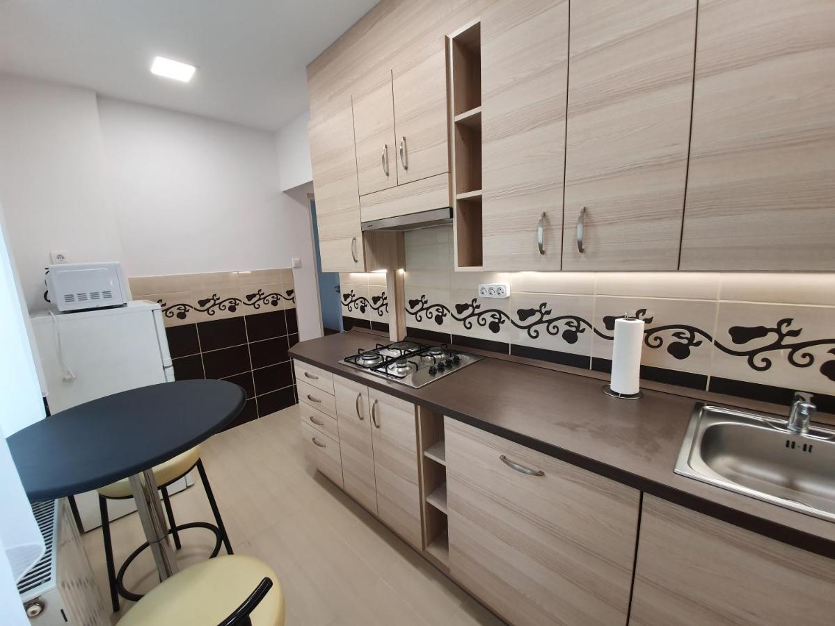 Matrix Apartman ベーケーシュチャバ エクステリア 写真